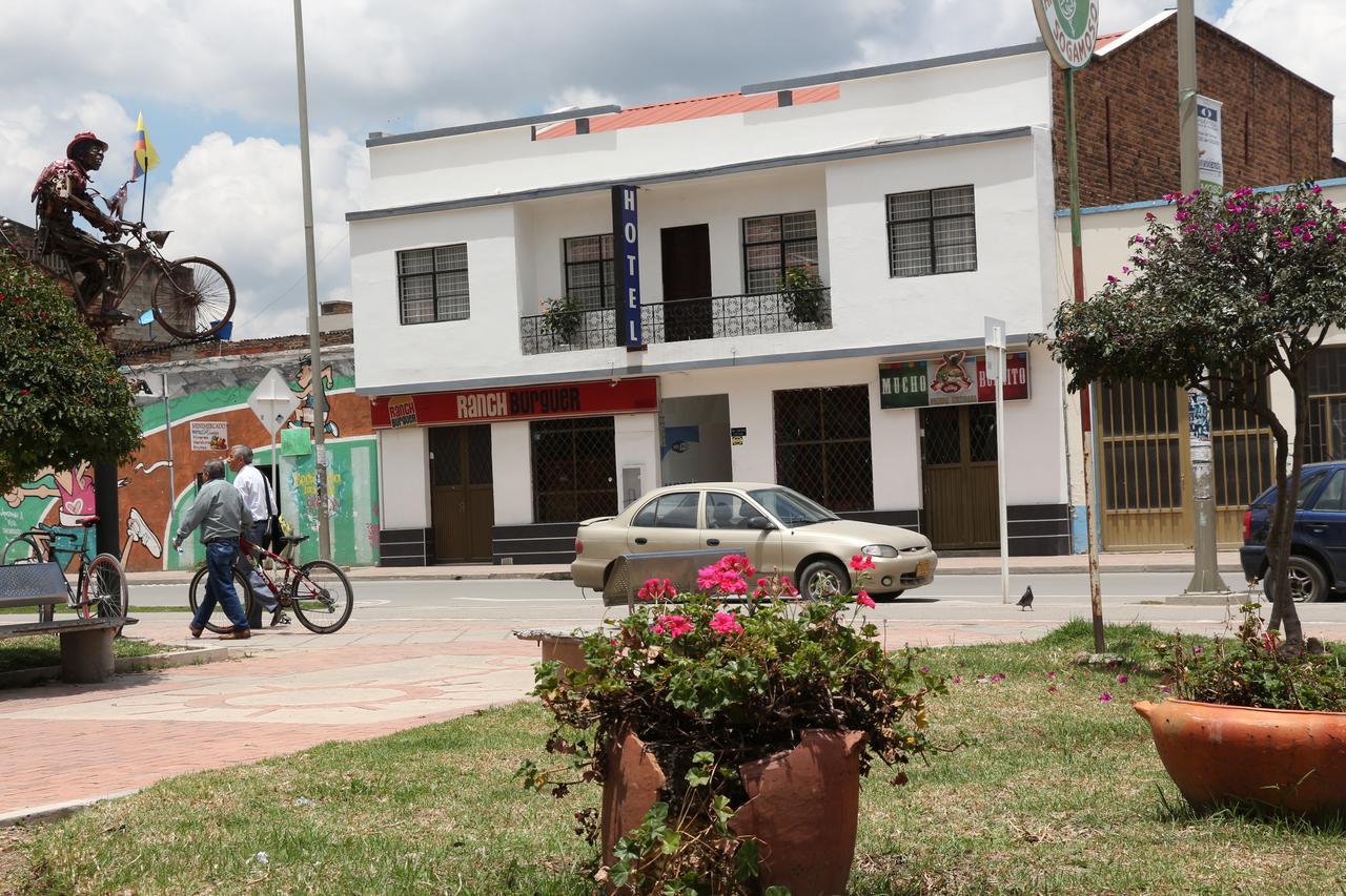 Hotel Abadia Sogamoso Exterior foto